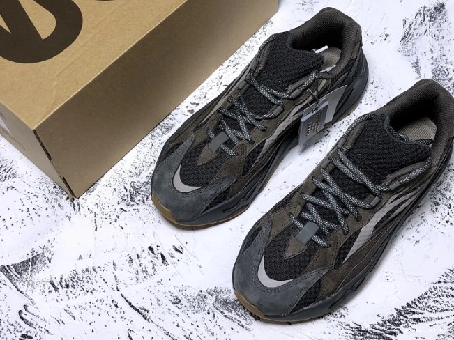 Adidas Yeezy v2 Boost 700 Geode EG6860 0731